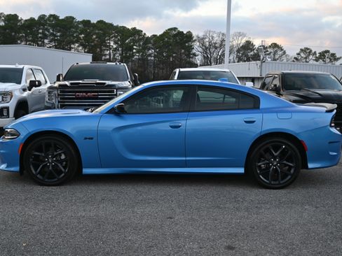 Used 2023 Dodge Charger R/T w/ Blacktop Package image 10