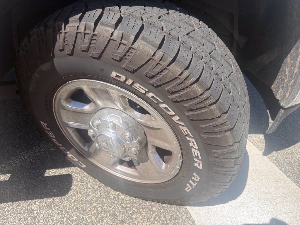 Certified 2024 RAM 2500 Tradesman w/ Chrome Appearance Group AWD/4WD image 10