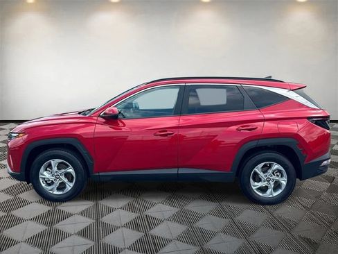 Used 2022 Hyundai Tucson SEL w/ Cargo Package AWD/4WD image 2