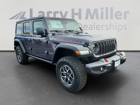 New 2026 Jeep Wrangler Unlimited Rubicon w/ Technology Group AWD/4WD image 8