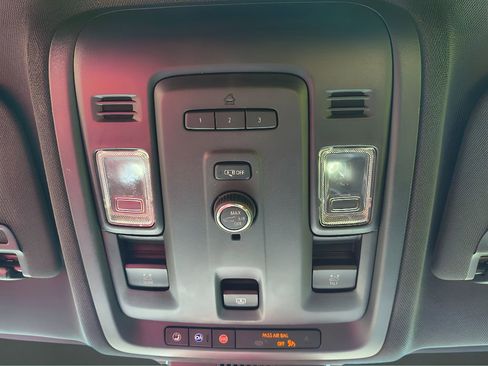Used 2023 Chevrolet Tahoe Z71 AWD/4WD image 23