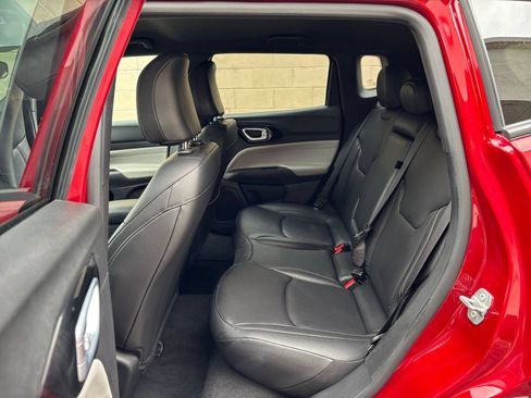 Used 2025 Jeep Compass Limited AWD/4WD image 26