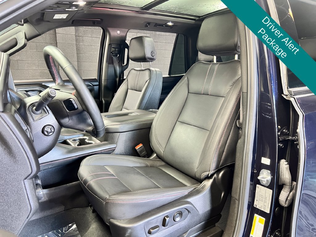 Used 2023 Chevrolet Tahoe RST w/ Luxury Package AWD/4WD image 7