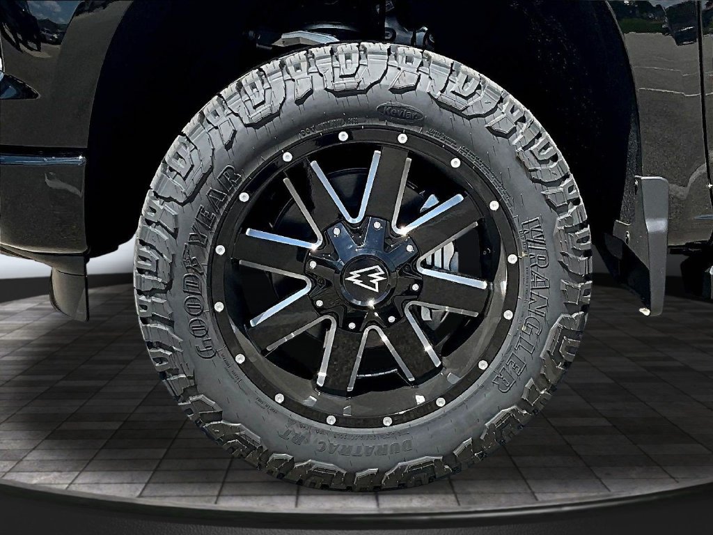New 2026 Chevrolet Silverado 1500 RST w/ Dark Appearance Package AWD/4WD image 35