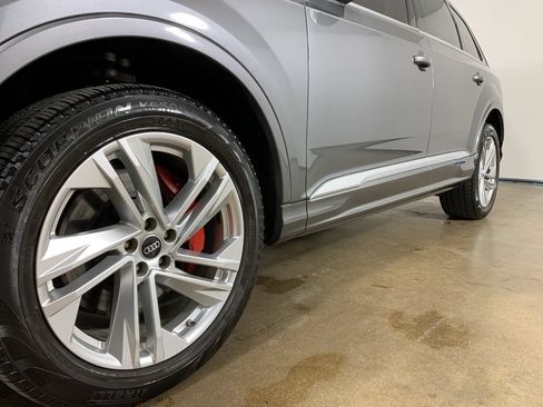 Used 2023 Audi Q7 3.0T Premium Plus AWD/4WD image 2