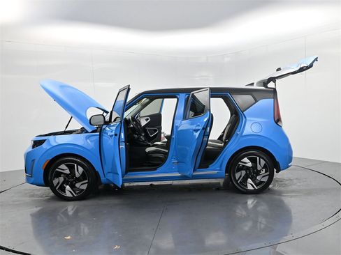 Certified 2023 Kia Soul GT-Line image 56