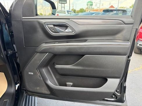 Used 2023 GMC Yukon AT4 w/ AT4 Premium Plus Package AWD/4WD image 25