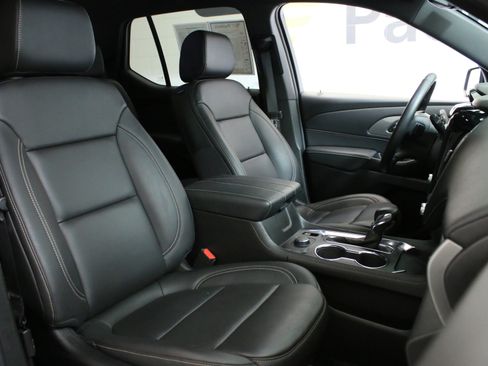 Used 2023 Chevrolet Traverse LT w/ LPO, Floor Liner Package AWD/4WD image 31