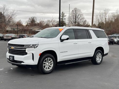 Used 2023 Chevrolet Suburban LT image 11