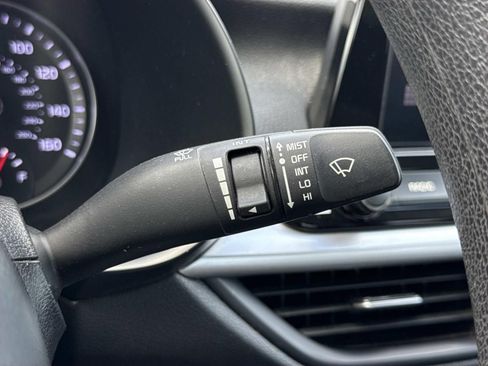 Used 2023 Kia Forte LXS FWD image 17