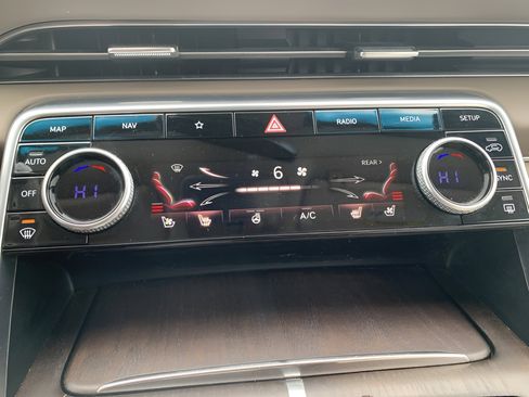 Used 2024 Genesis GV80 3.5T image 21