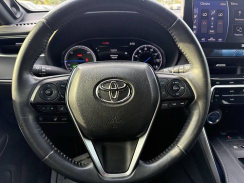 Used 2021 Toyota Venza Limited w/ Advanced Technology Package AWD/4WD image 24
