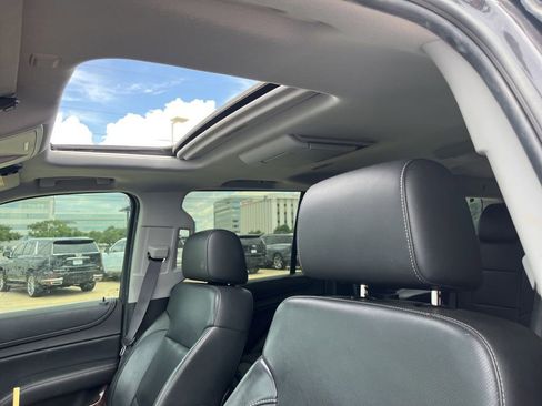 Used 2016 GMC Yukon XL SLT w/ Open Road Package RWD image 7