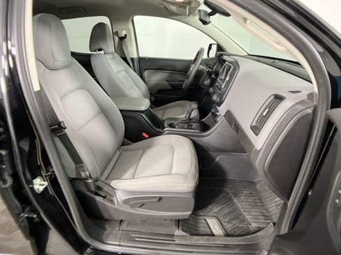 Used 2019 Chevrolet Colorado W/T w/ Custom Special Edition image 6