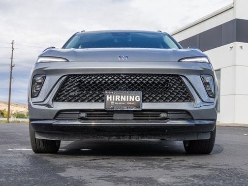 Certified 2025 Buick Envision Sport Touring image 28