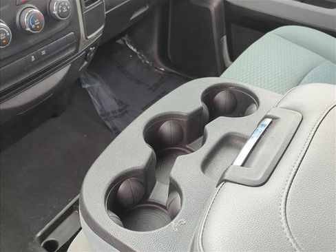 Used 2019 RAM 1500 Classic SLT AWD/4WD image 16