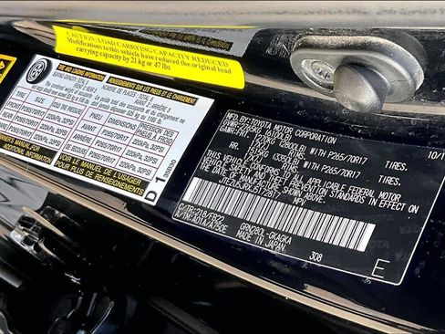 Used 2018 Toyota 4Runner SR5 image 33