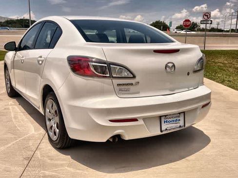 Used 2013 MAZDA MAZDA3 i SV FWD image 5