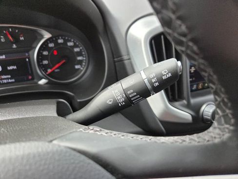 Used 2024 GMC Terrain SLT w/ Infotainment Package II image 20