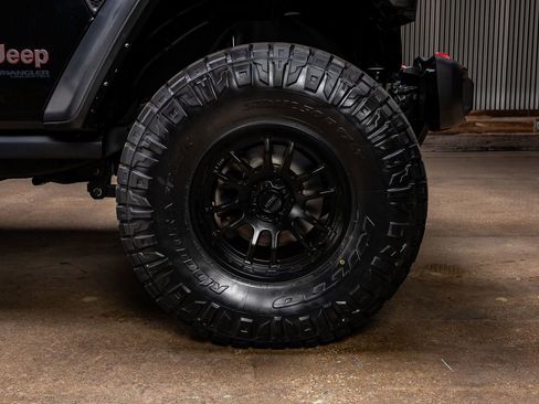 Used 2022 Jeep Wrangler Unlimited Rubicon image 12