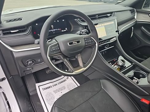 New 2026 Jeep Grand Cherokee L 4WD image 14