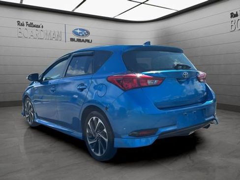 Used 2018 Toyota Corolla iM w/ Carpet Mat Package (TMS) FWD image 7