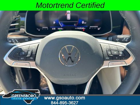 Used 2025 Volkswagen Jetta SE FWD image 22