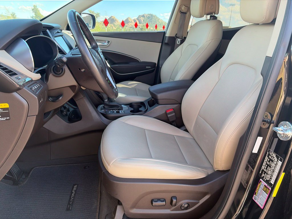 Used 2017 Hyundai Santa Fe Sport w/ 2.0T Ultimate Tech Package 05 FWD image 10