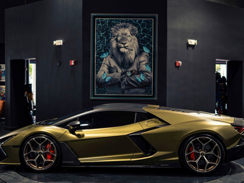 Used 2025 Lamborghini Revuelto AWD/4WD image 55