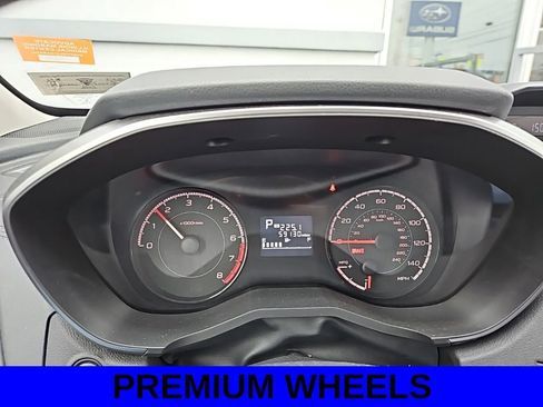 Used 2019 Subaru Crosstrek 2.0i Premium w/ Moonroof Package image 11