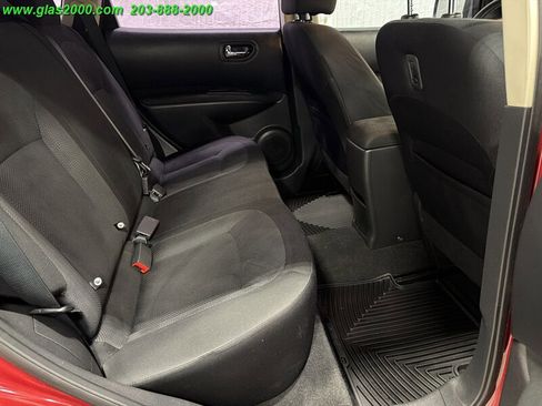 Used 2015 Nissan Rogue S w/ Convenience Package AWD/4WD image 10