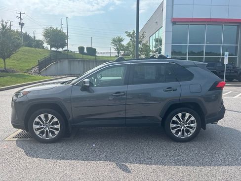 Certified 2021 Toyota RAV4 XLE Premium AWD/4WD image 13
