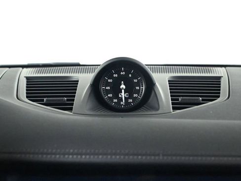 Certified 2024 Porsche Panamera image 23