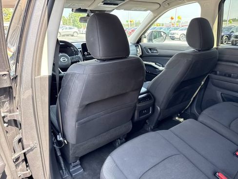 Certified 2025 Nissan Pathfinder SV AWD/4WD image 19