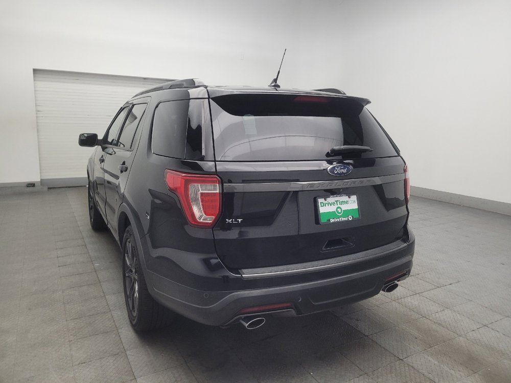 Used 2018 Ford Explorer XLT w/ Equipment Group 202A FWD image 5