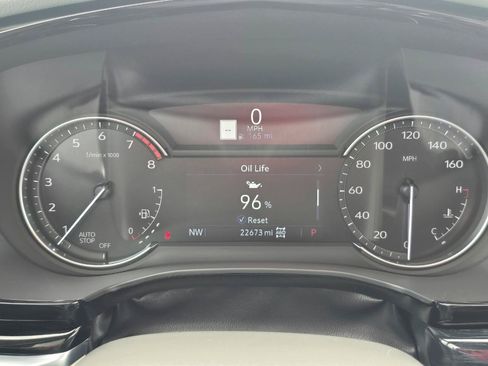Used 2024 Cadillac XT6 Premium Luxury AWD/4WD image 8