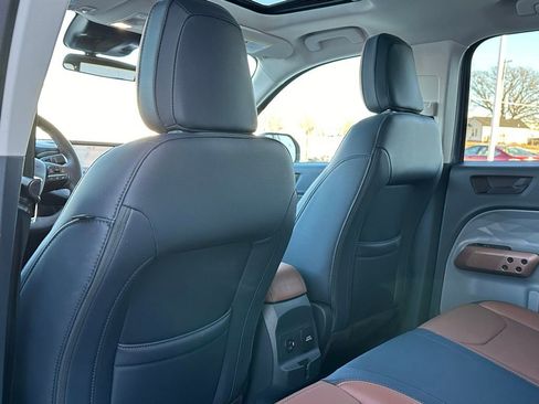 Used 2024 Ford Maverick Lariat image 13