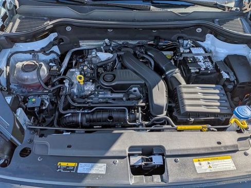 New 2026 Volkswagen Taos SE image 33