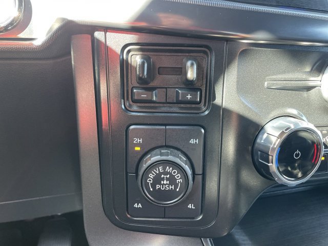 Used 2024 Ford F150 Lariat w/ Bed Utility Package AWD/4WD image 18