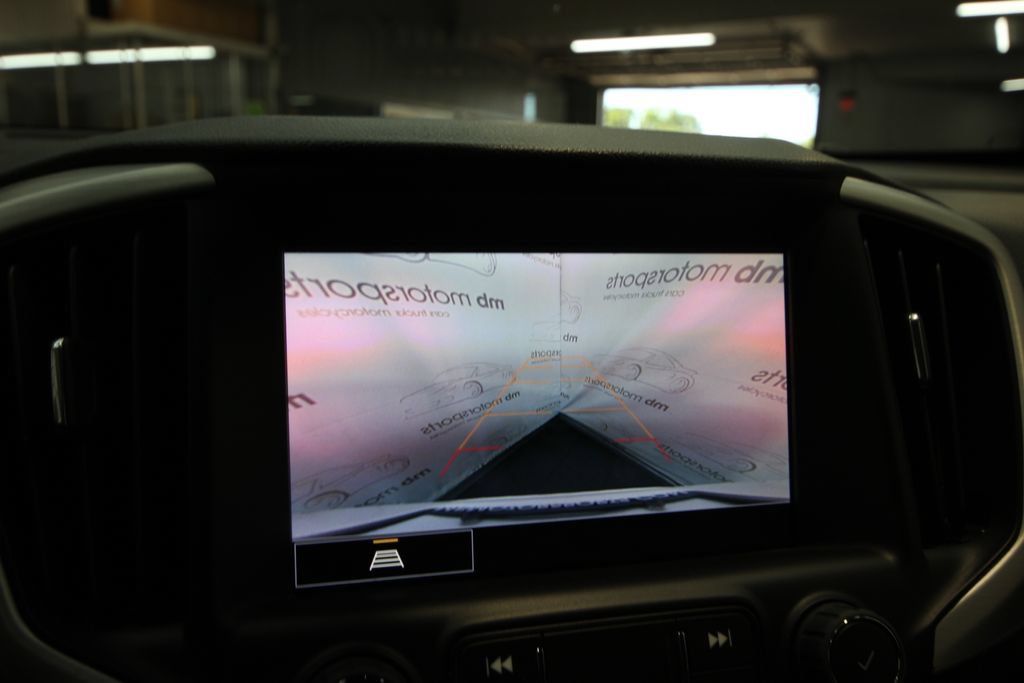 Used 2023 GMC Terrain SLT AWD/4WD image 25