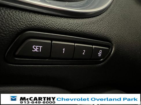 Used 2024 Buick Enclave Premium image 17