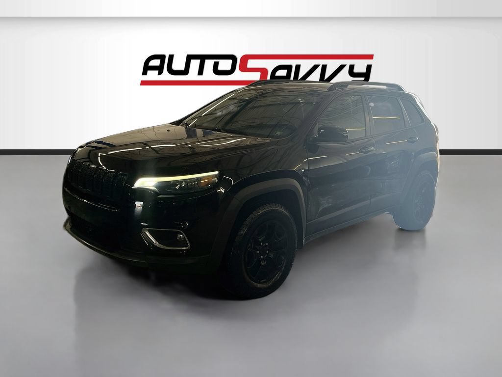 Used 2022 Jeep Cherokee Latitude AWD/4WD image 3