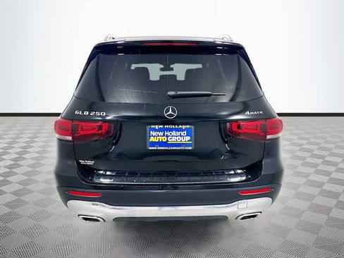 Used 2021 Mercedes-Benz GLB 250 4MATIC image 9