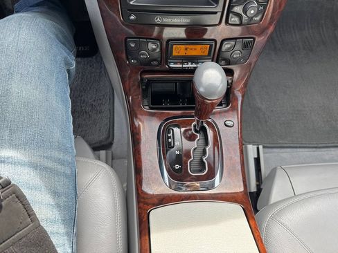 Used 2000 Mercedes-Benz CL 500 image 24