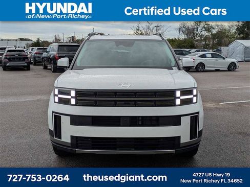 Used 2025 Hyundai Santa Fe Limited image 8