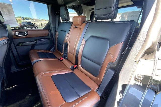 Used 2024 Ford Bronco Outer Banks AWD/4WD image 28