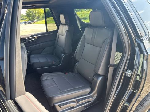 Used 2025 Chevrolet Tahoe RST w/ Comfort Package AWD/4WD image 22