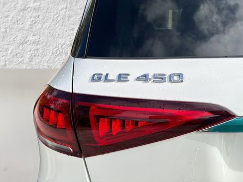 Used 2023 Mercedes-Benz GLE 450 4MATIC image 10