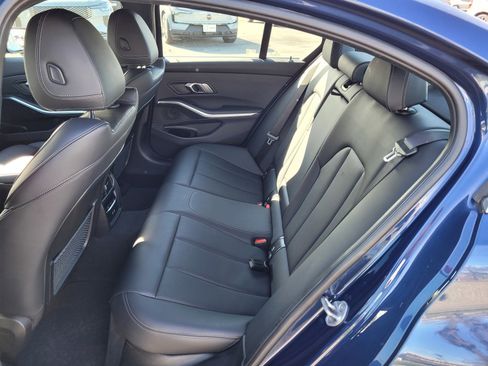 Used 2022 BMW 330e xDrive w/ Premium Package image 12