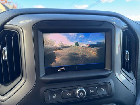 Used 2021 GMC Sierra 3500 4x4 Crew Cab w/ Convenience Package image 23